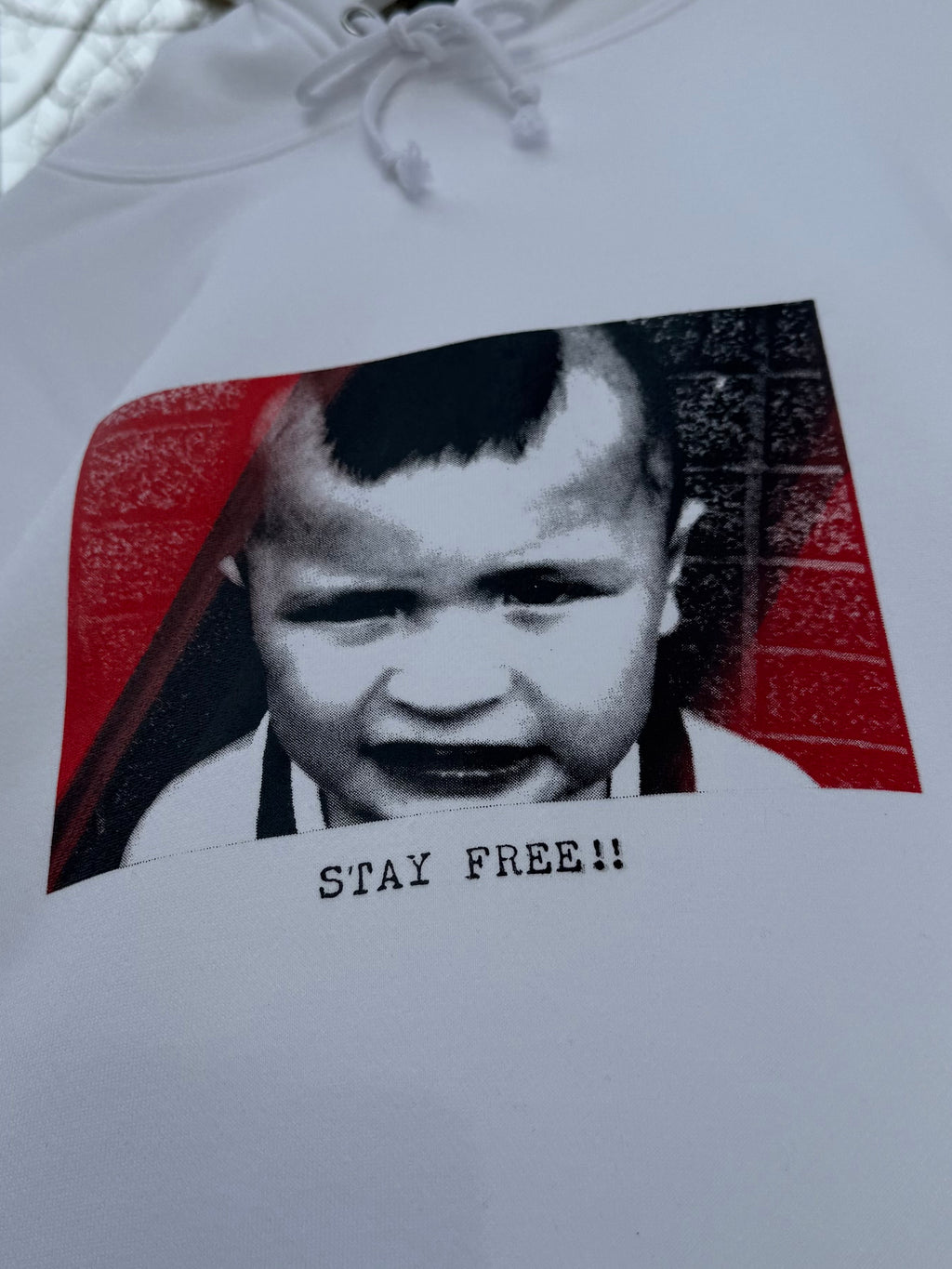 STAY FREE! HOODIE