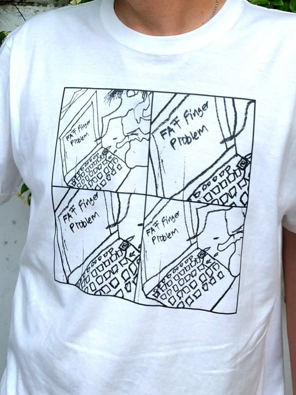 Fat Finger Problem short Tシャツ