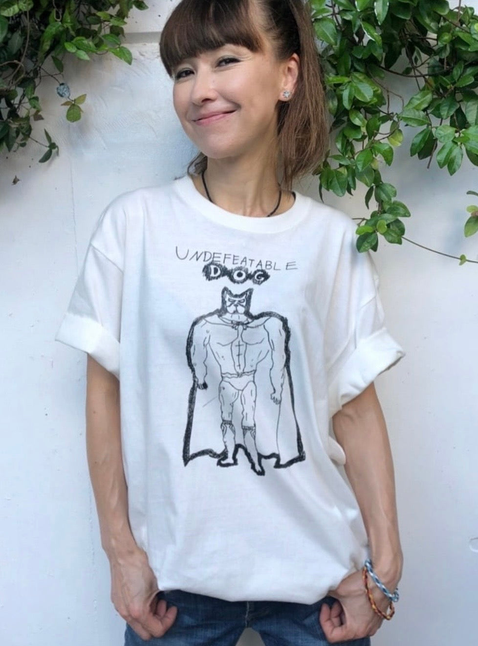Undefeatable Dog  Tシャツ
