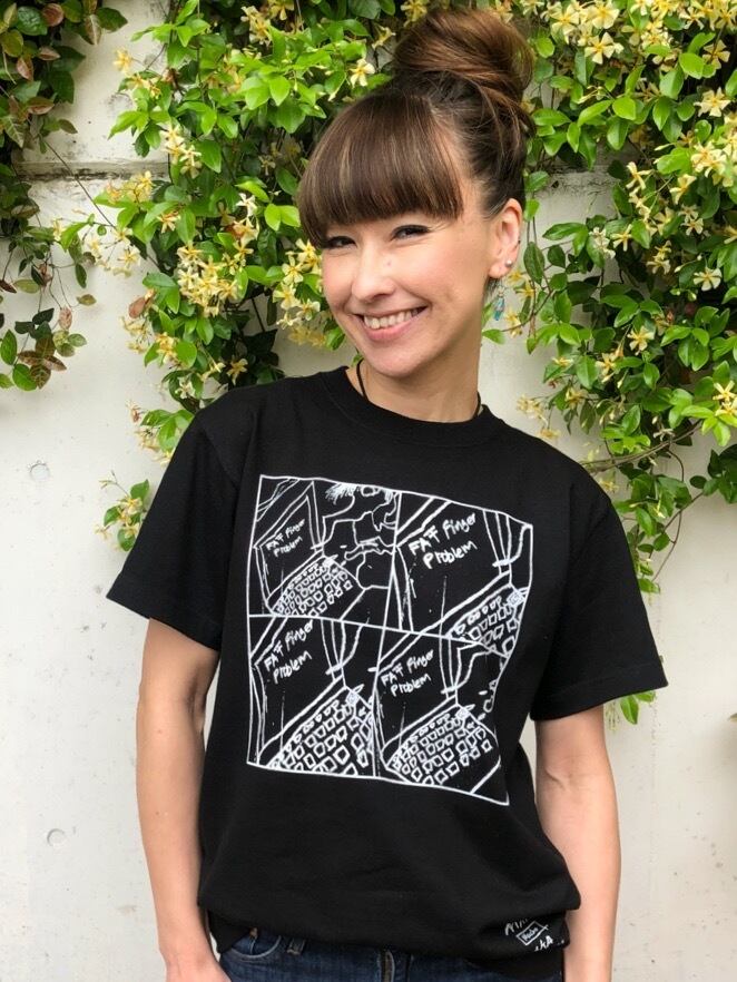 Fat Finger Problem short Tシャツ