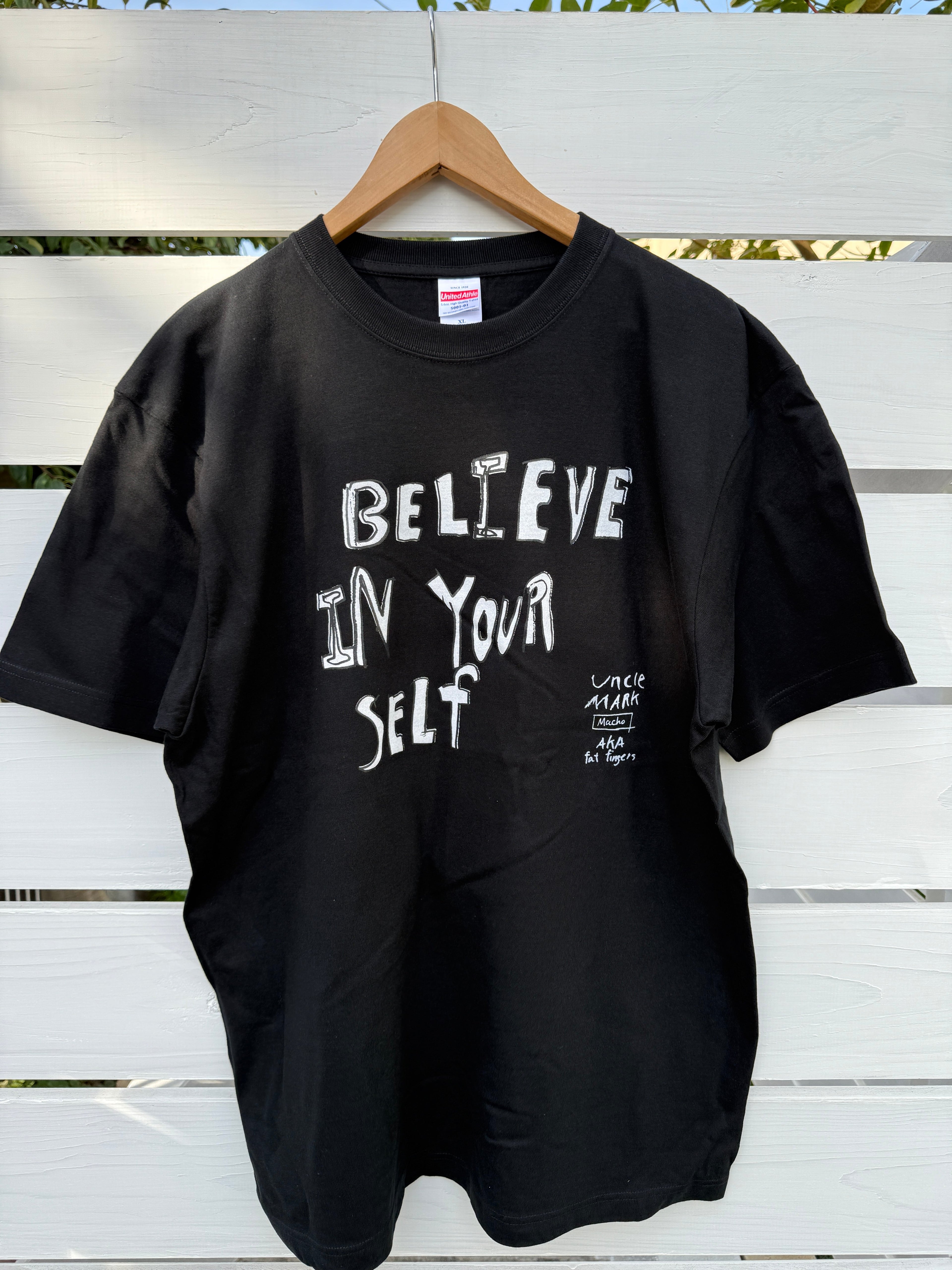 BELIEVE IN YOURSELF Tシャツ