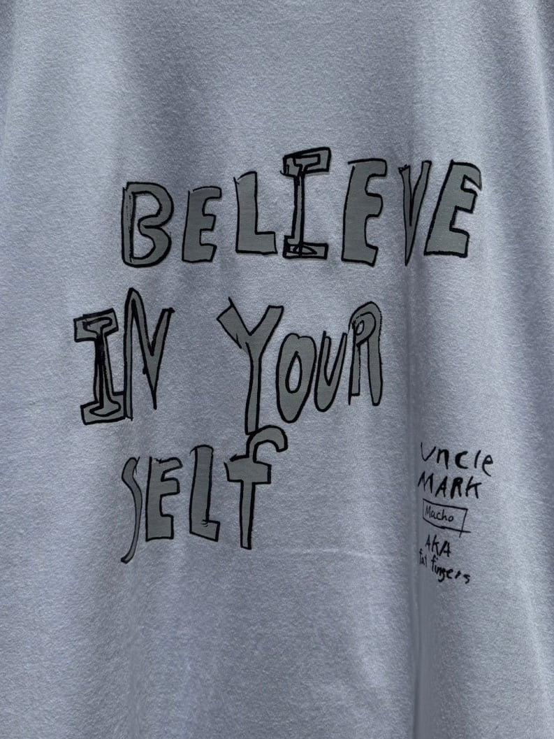 BELIEVE IN YOURSELF Tシャツ